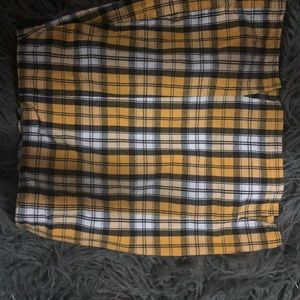 Hollister plaid yellow skirt